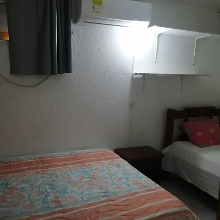 Habitación Privada, En Compartido Solo Con La Propietaria. Habitación en casa particular *