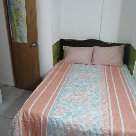 Habitación Privada, En Compartido Solo Con La Propietaria. Habitación en casa particular Cartagena