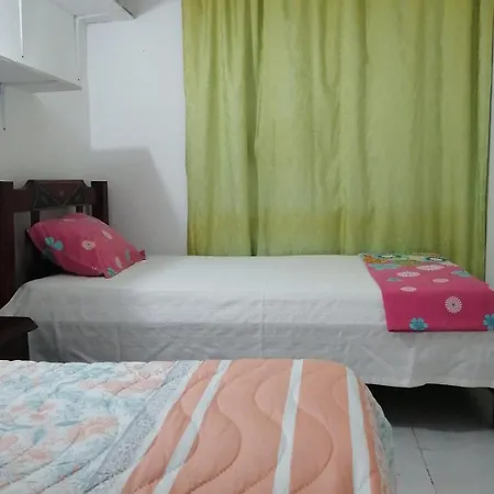 Habitación en casa particular Habitación Privada, En Compartido Solo Con La Propietaria.