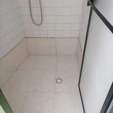 Habitación en casa particular Habitación Privada, En Compartido Solo Con La Propietaria. *